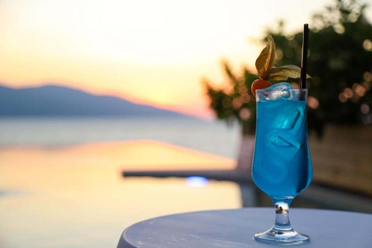 Regina Blu 5* Radhimë