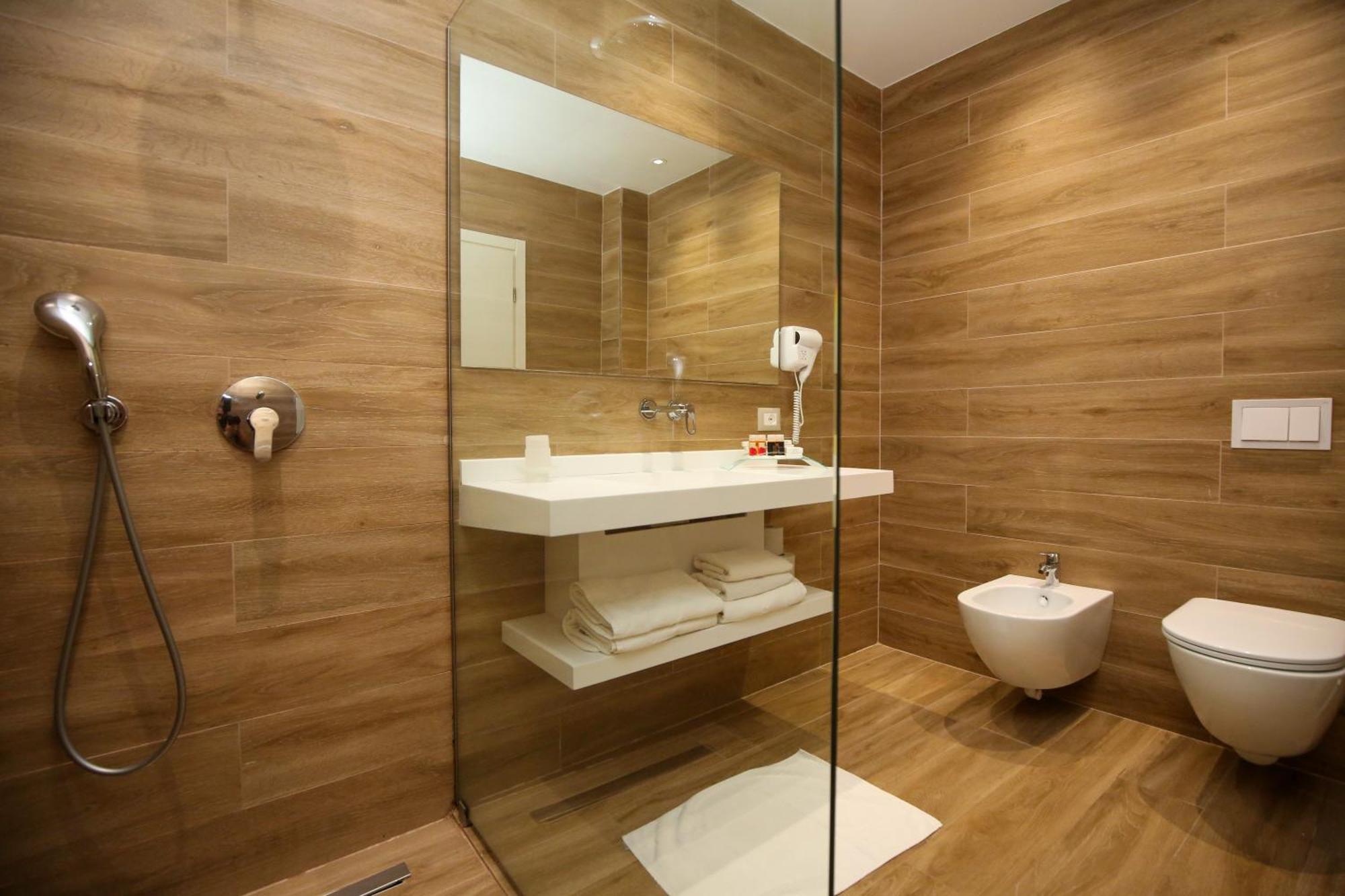 Hotel Regina Blu Radhime