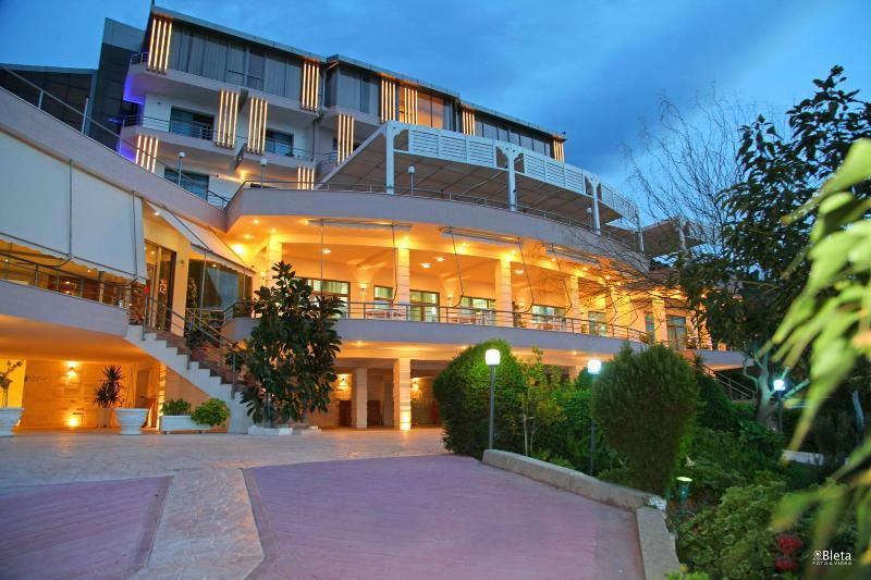 Hotel Regina Blu Radhime