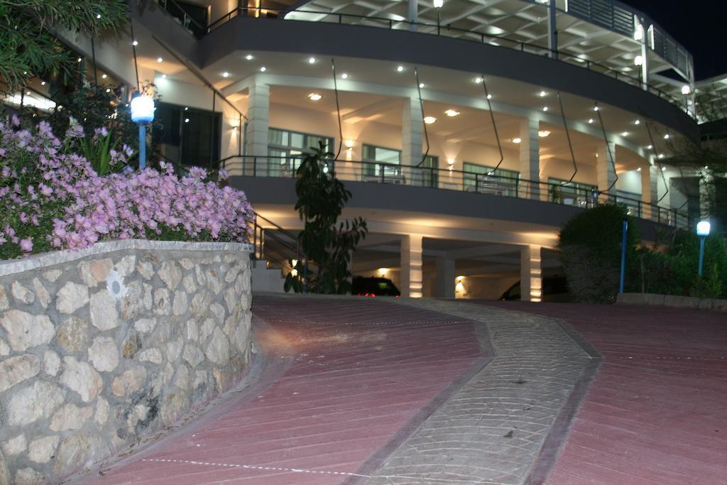 Regina Blu Hotel Radhime